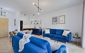 Apartamenty LookAp Ilumino w centrum Manufaktura